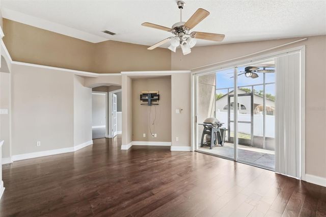 1581 SILHOUETTE DRIVE, Clermont, FL 34711