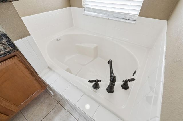 1581 SILHOUETTE DRIVE, Clermont, FL 34711