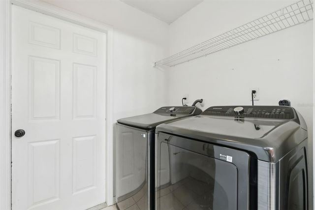 1581 SILHOUETTE DRIVE, Clermont, FL 34711