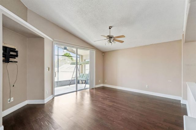 1581 SILHOUETTE DRIVE, Clermont, FL 34711