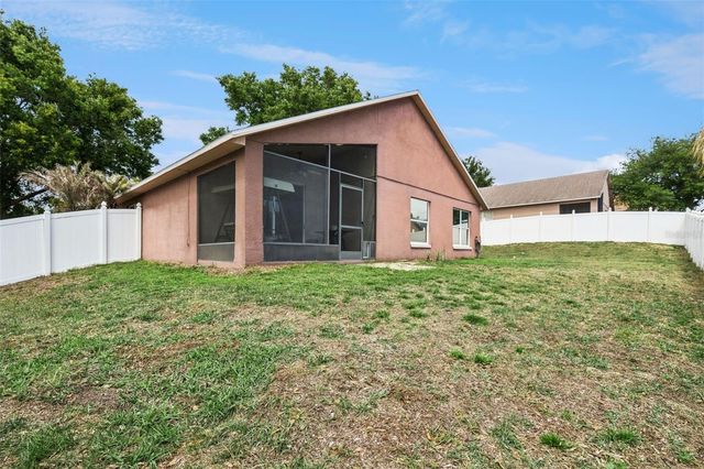 1581 SILHOUETTE DRIVE, Clermont, FL 34711