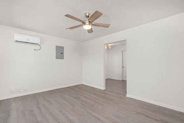 1710 W Belmont Street, Springfield, MO 65802