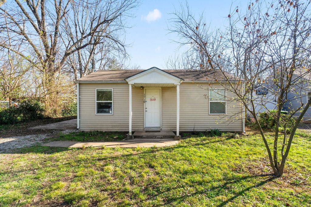 1710 W Belmont Street, Springfield, MO 65802