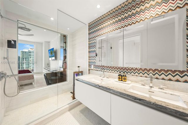 700 NE 26th Ter 4206, Miami, FL 33137