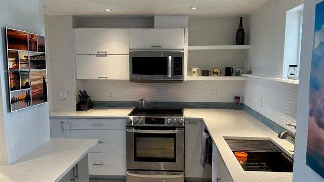 2840 N Ocean Boulevard 308, Fort Lauderdale, FL 33308