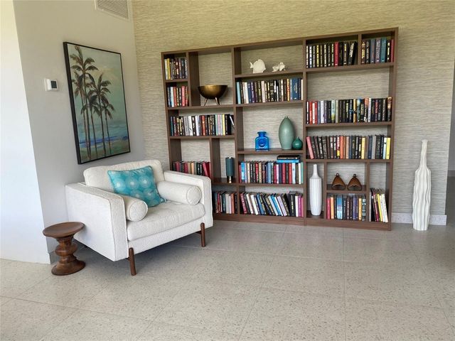 2840 N Ocean Boulevard 308, Fort Lauderdale, FL 33308