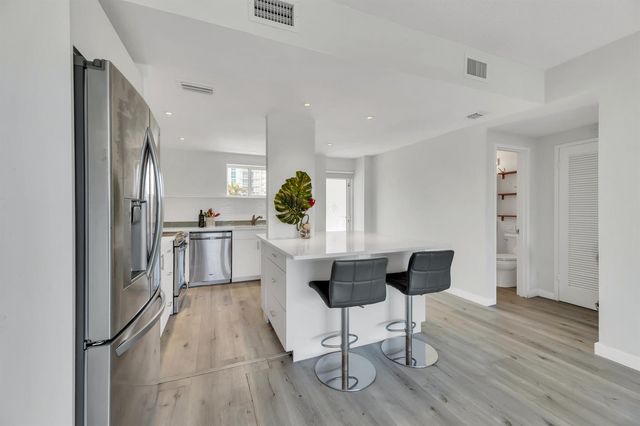 2840 N Ocean Boulevard 308, Fort Lauderdale, FL 33308