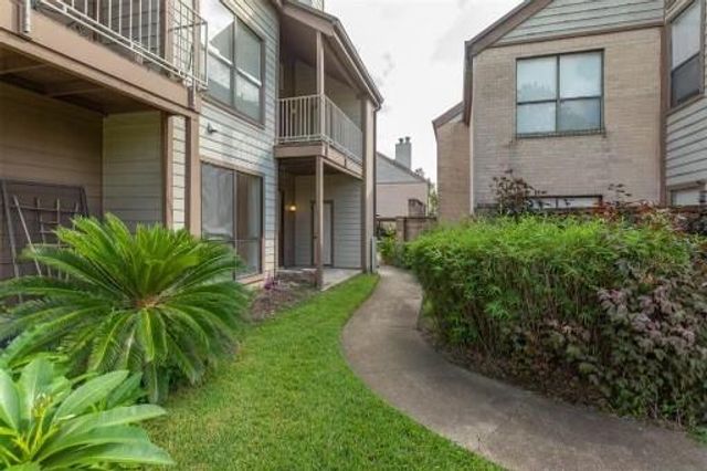 8293 Sands Point Drive 185, Houston, TX 77036
