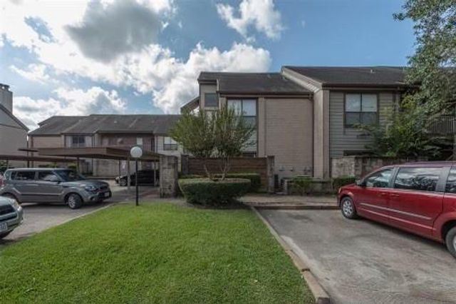 8293 Sands Point Drive 185, Houston, TX 77036