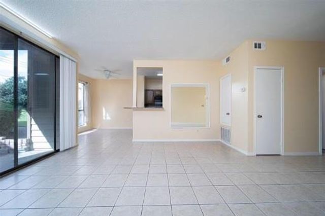 8293 Sands Point Drive 185, Houston, TX 77036