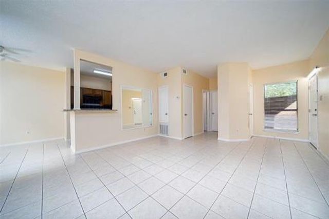 8293 Sands Point Drive 185, Houston, TX 77036