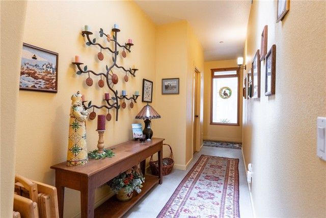 325 Conover Lane, Templeton, CA 93465