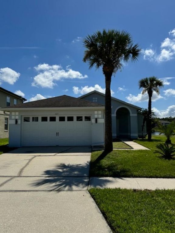 Image 1 of property listing at 1623 BRIDGEVIEW CIRCLE, Orlando, FL 32824
