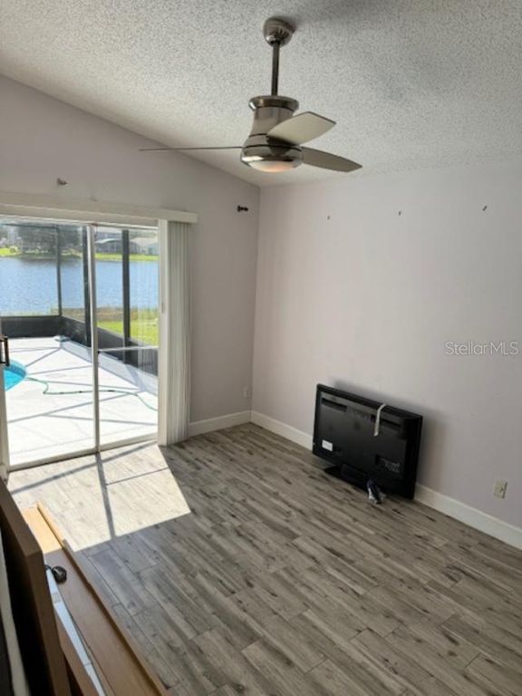 Image 8 of property listing at 1623 BRIDGEVIEW CIRCLE, Orlando, FL 32824