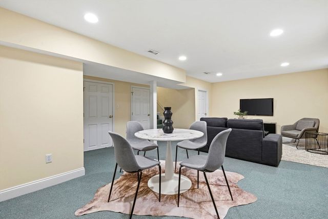 34 Pine Street 34, Newton, MA 02456