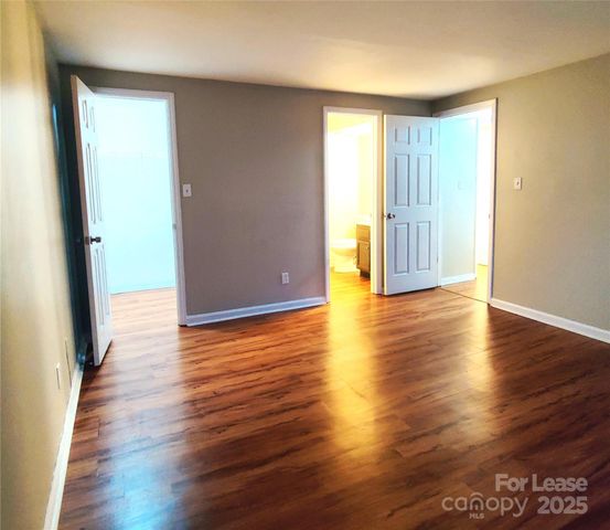 9409 Old Concord Road G, Charlotte, NC 28213