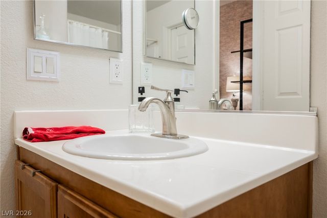 5855 Valley Drive 2050, North Las Vegas, NV 89031