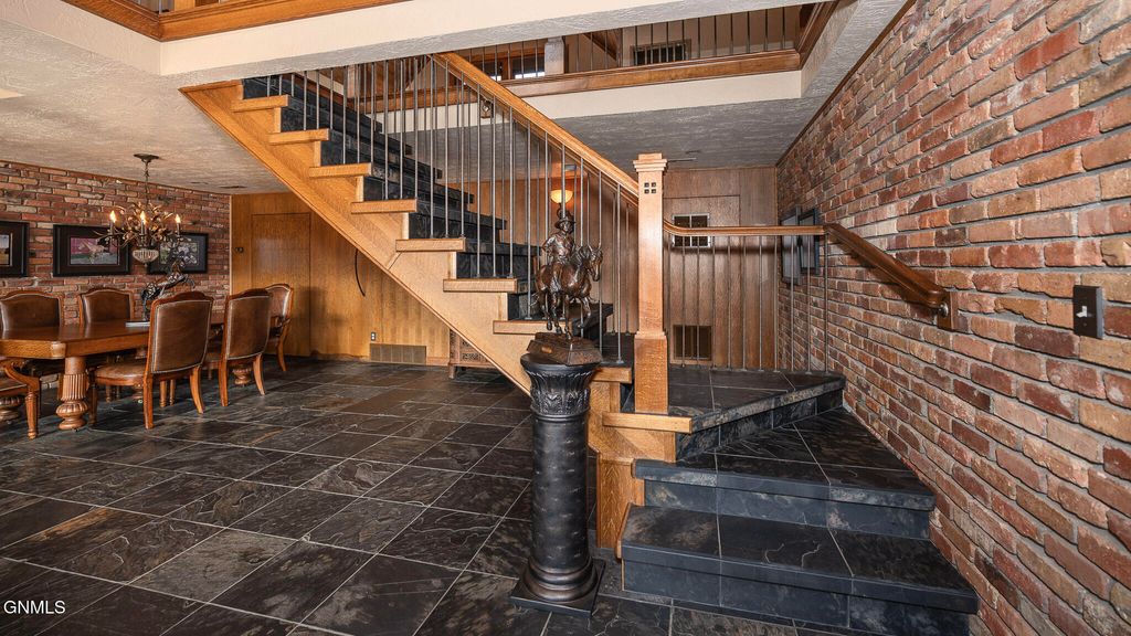 10000 76th Avenue SE, Bismarck, ND 58504 photo 34