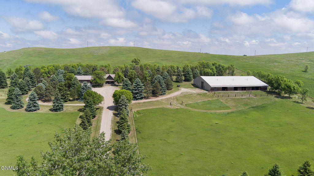 10000 76th Avenue SE, Bismarck, ND 58504 photo 72