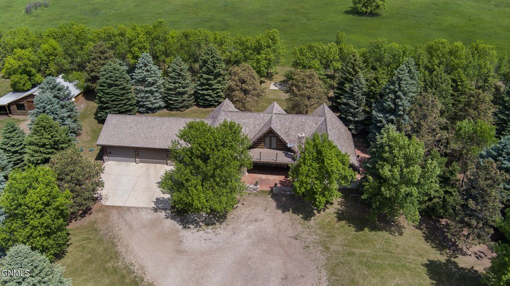 10000 76th Avenue SE, Bismarck, ND 58504 photo 8