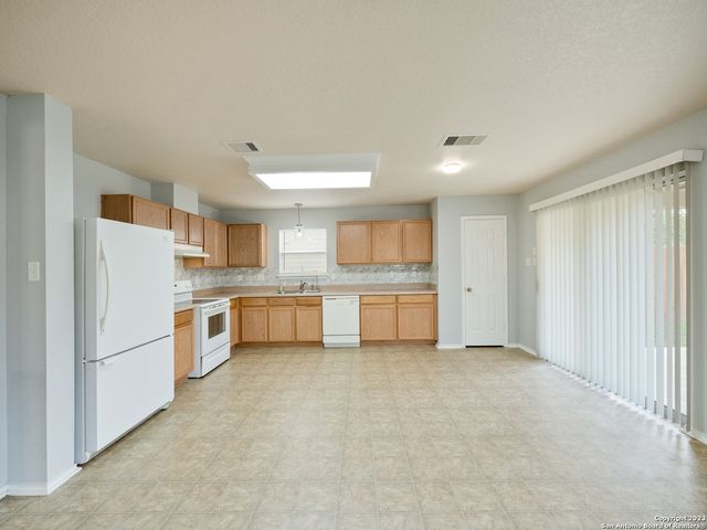 2527 BUTTERFLY BAY, San Antonio, TX 78245