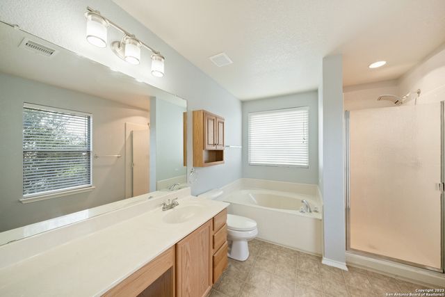 2527 BUTTERFLY BAY, San Antonio, TX 78245