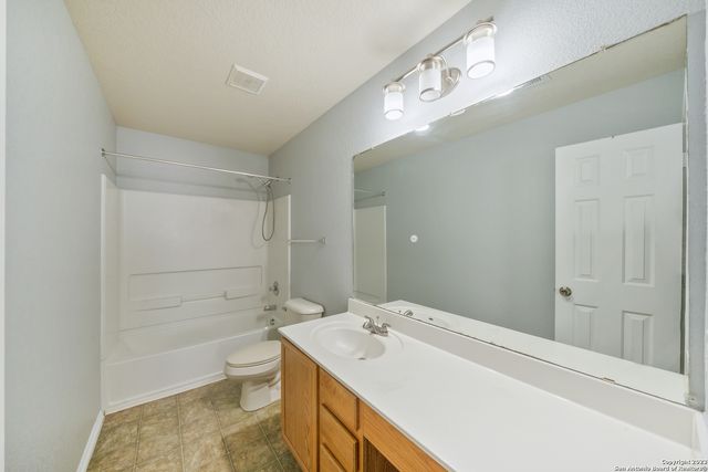 2527 BUTTERFLY BAY, San Antonio, TX 78245
