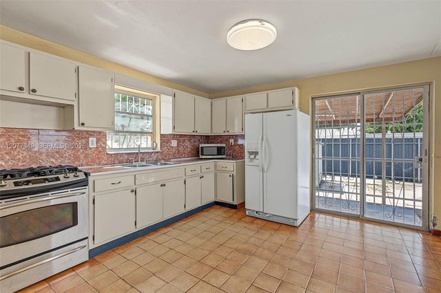 3940 NW 2nd Street, Miami, FL 33126