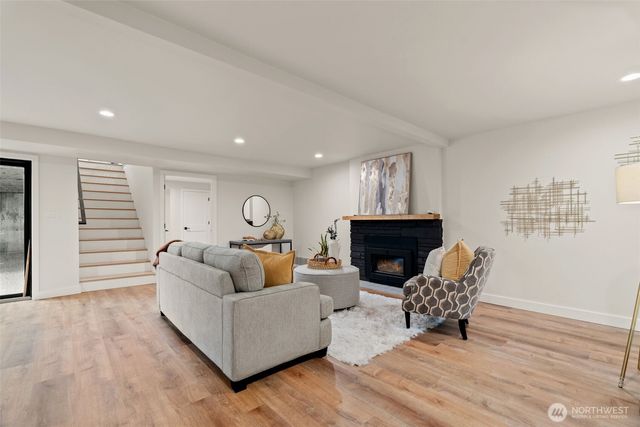 19125 94th Avenue W, Edmonds, WA 98020