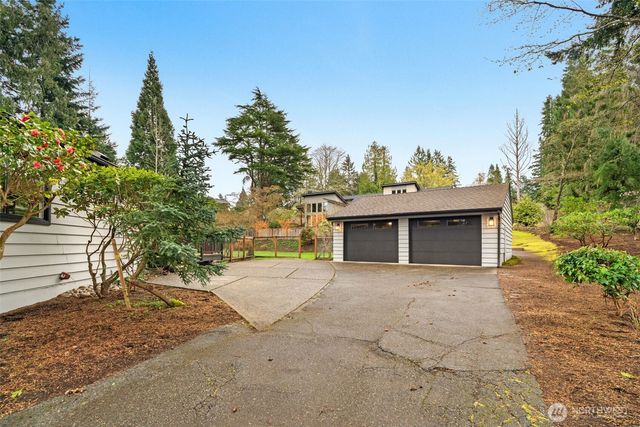 19125 94th Avenue W, Edmonds, WA 98020