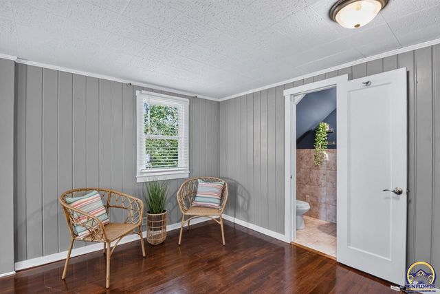 811 SW Randolph AVE, Topeka, KS 66606