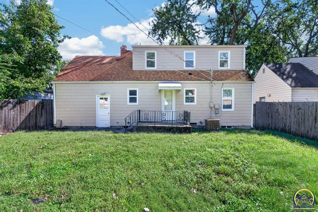 811 SW Randolph AVE, Topeka, KS 66606