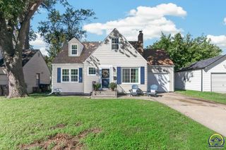 811 SW Randolph AVE, Topeka, KS 66606