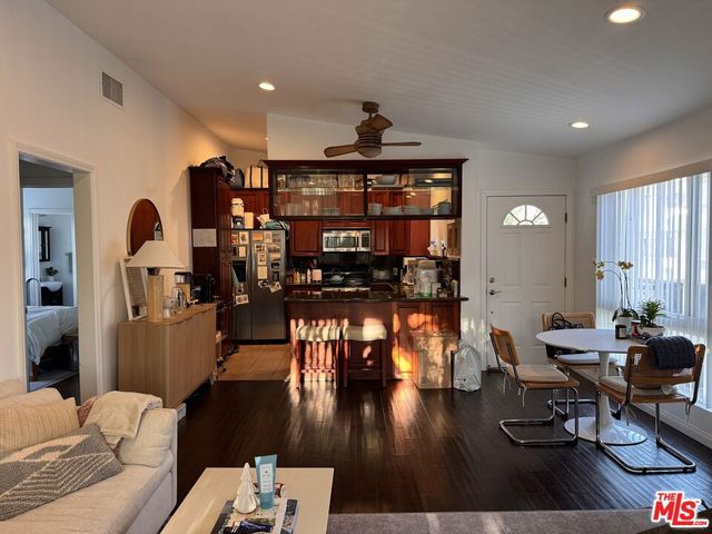 2639 6th Street, Santa Monica, CA 90405