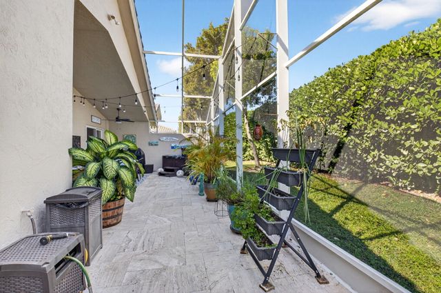 7051 Trentino Way, Boynton Beach, FL 33472