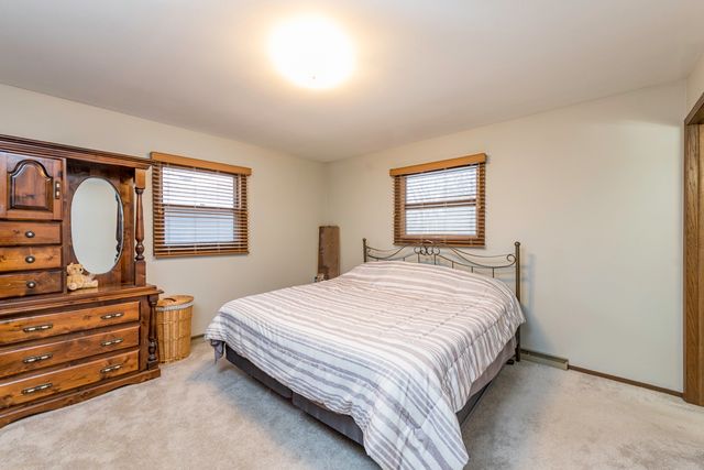 2009 Kedron Boulevard, Zion, IL 60099