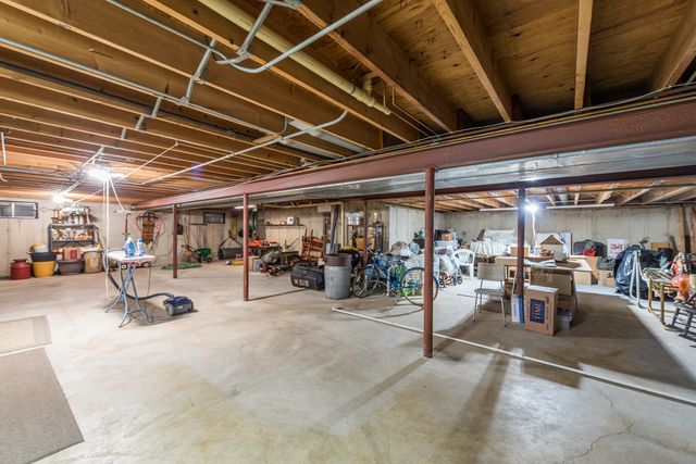 2009 Kedron Boulevard, Zion, IL 60099