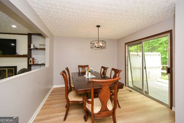 2409 Red Fox Run NW, Acworth, GA 30101