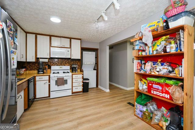 2409 Red Fox Run NW, Acworth, GA 30101