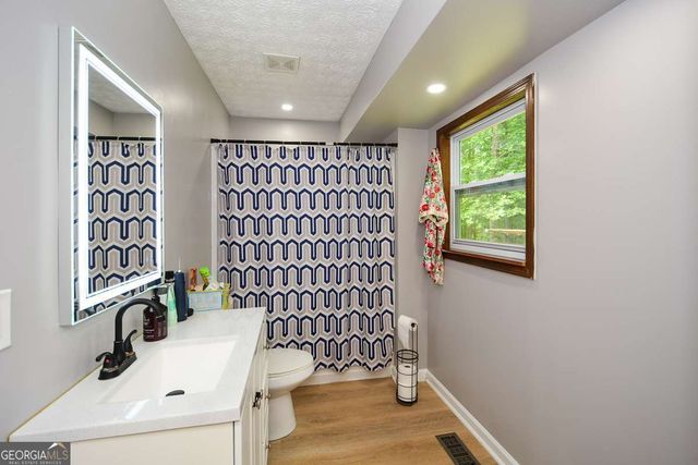 2409 Red Fox Run NW, Acworth, GA 30101