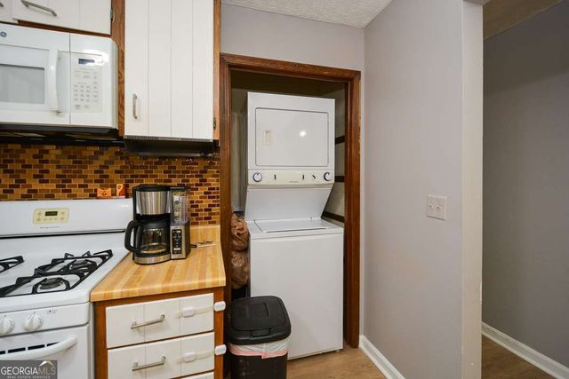 2409 Red Fox Run NW, Acworth, GA 30101