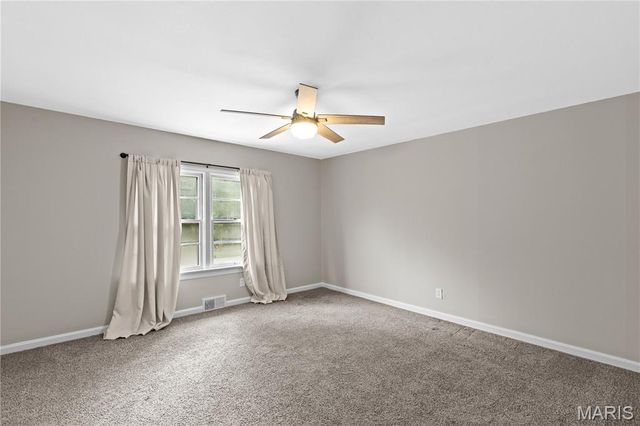 16460 Old Jamestown Road, Florissant, MO 63034