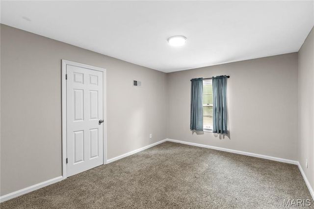 16460 Old Jamestown Road, Florissant, MO 63034