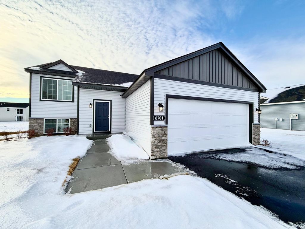 6701 Granby Street, North Branch, MN 55056