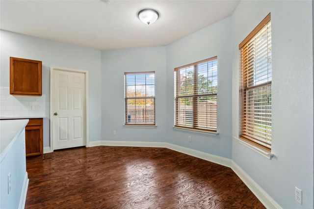 219 WOODLAKE DR, Georgetown, TX 78633