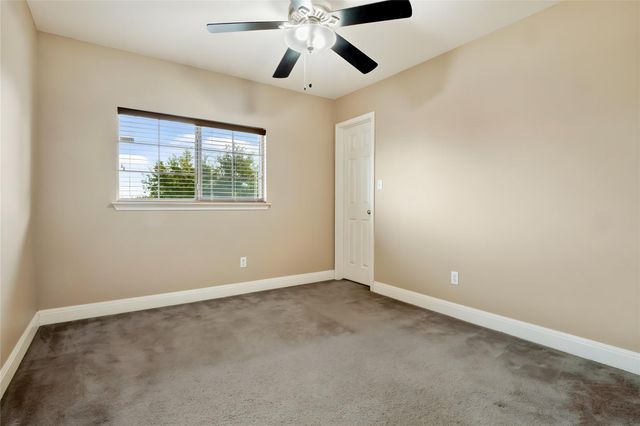 219 WOODLAKE DR, Georgetown, TX 78633