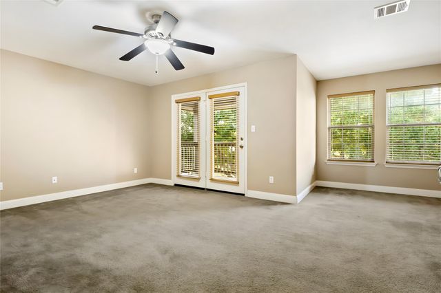 219 WOODLAKE DR, Georgetown, TX 78633