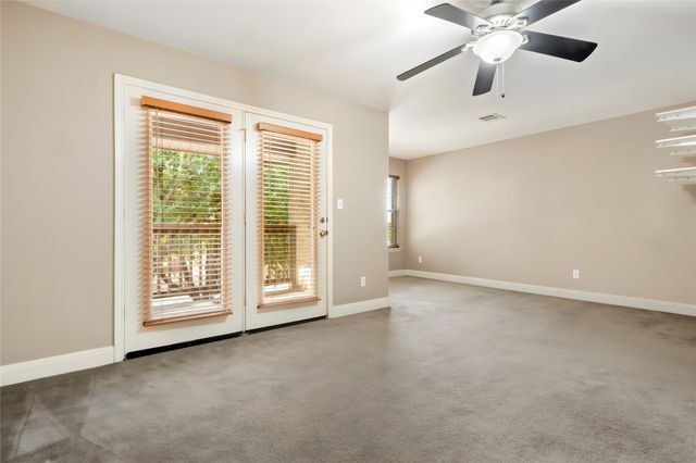 219 WOODLAKE DR, Georgetown, TX 78633