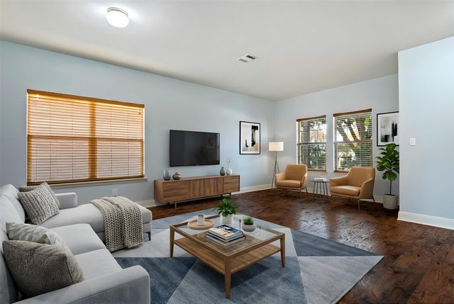 219 WOODLAKE DR, Georgetown, TX 78633