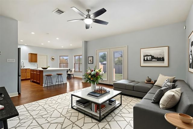 219 WOODLAKE DR, Georgetown, TX 78633